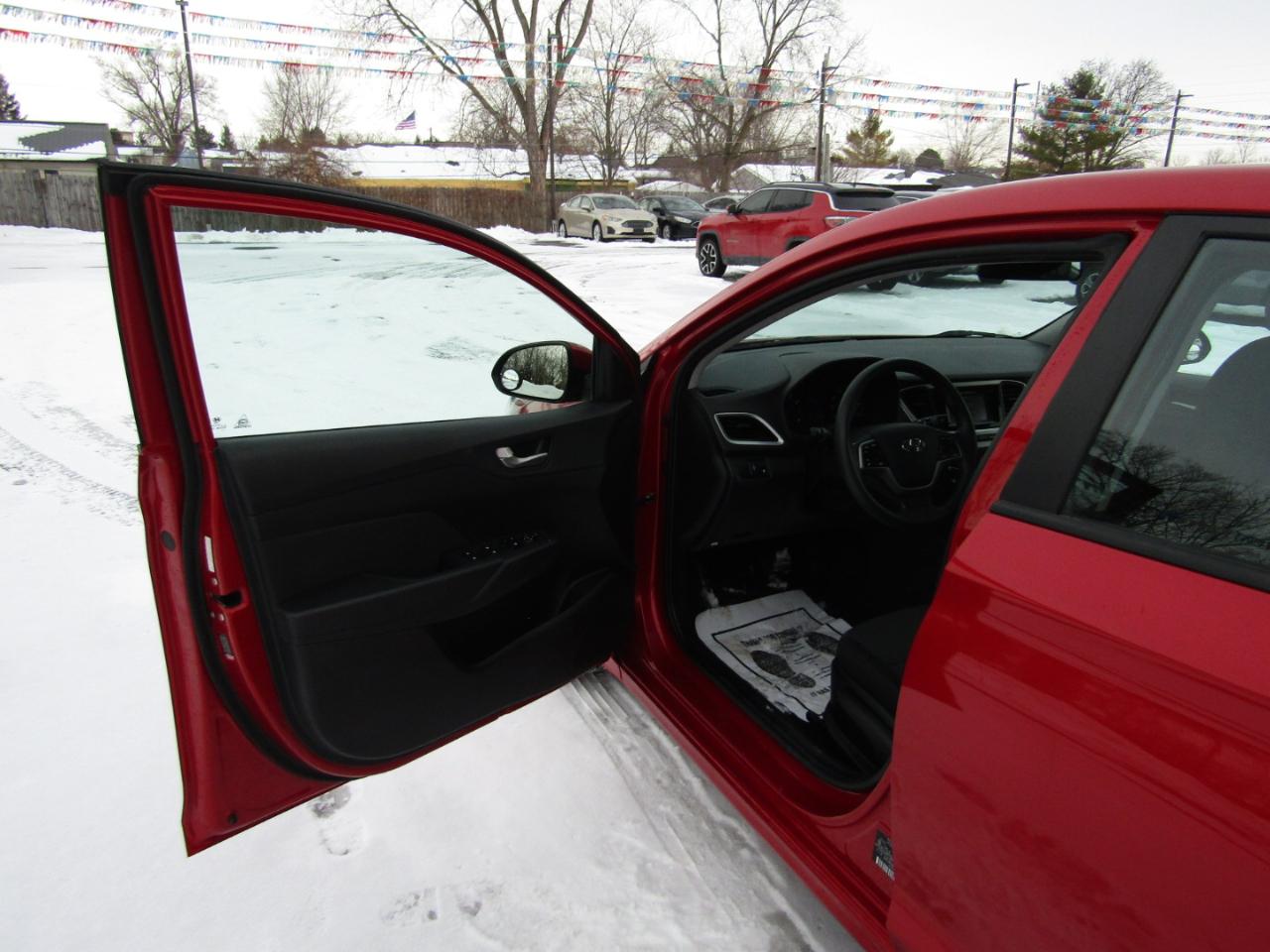 Hyundai Accent SE 2022