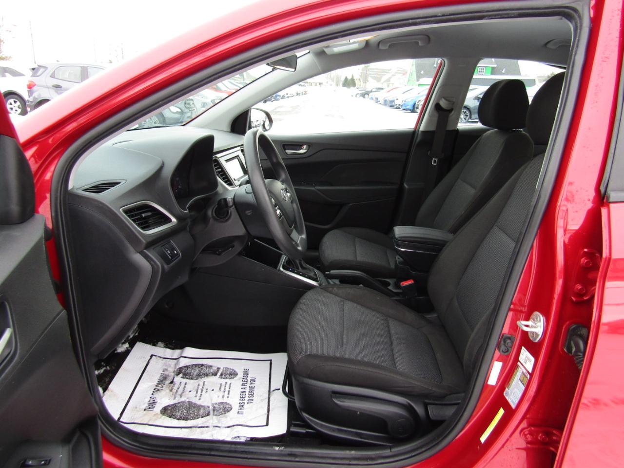 Hyundai Accent SE 2022