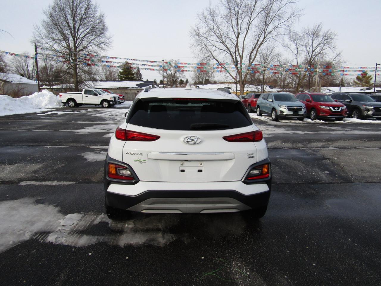 Hyundai Kona Limited AWD 2021