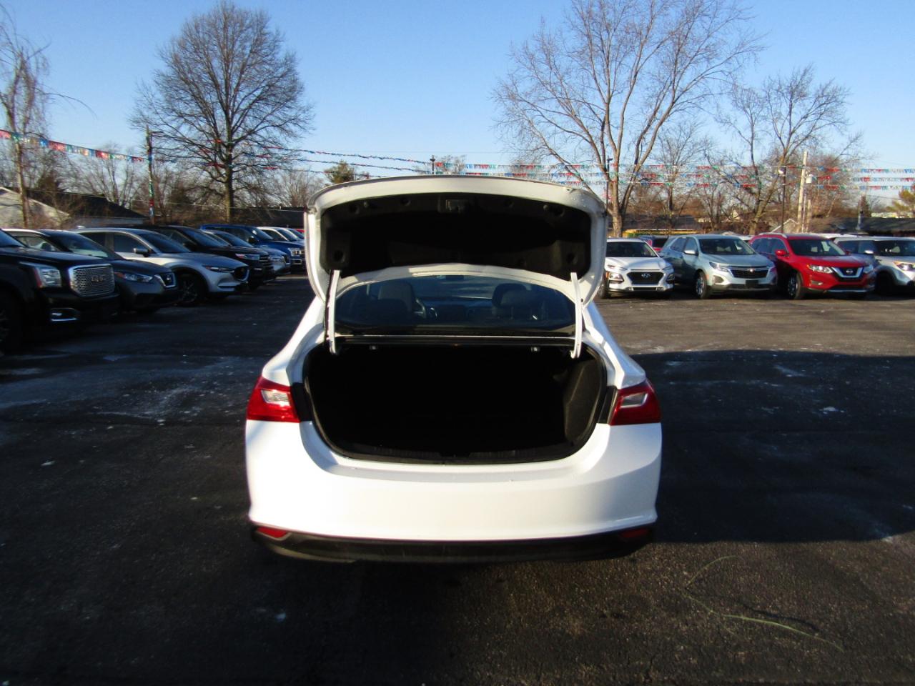 Chevrolet Malibu  2023