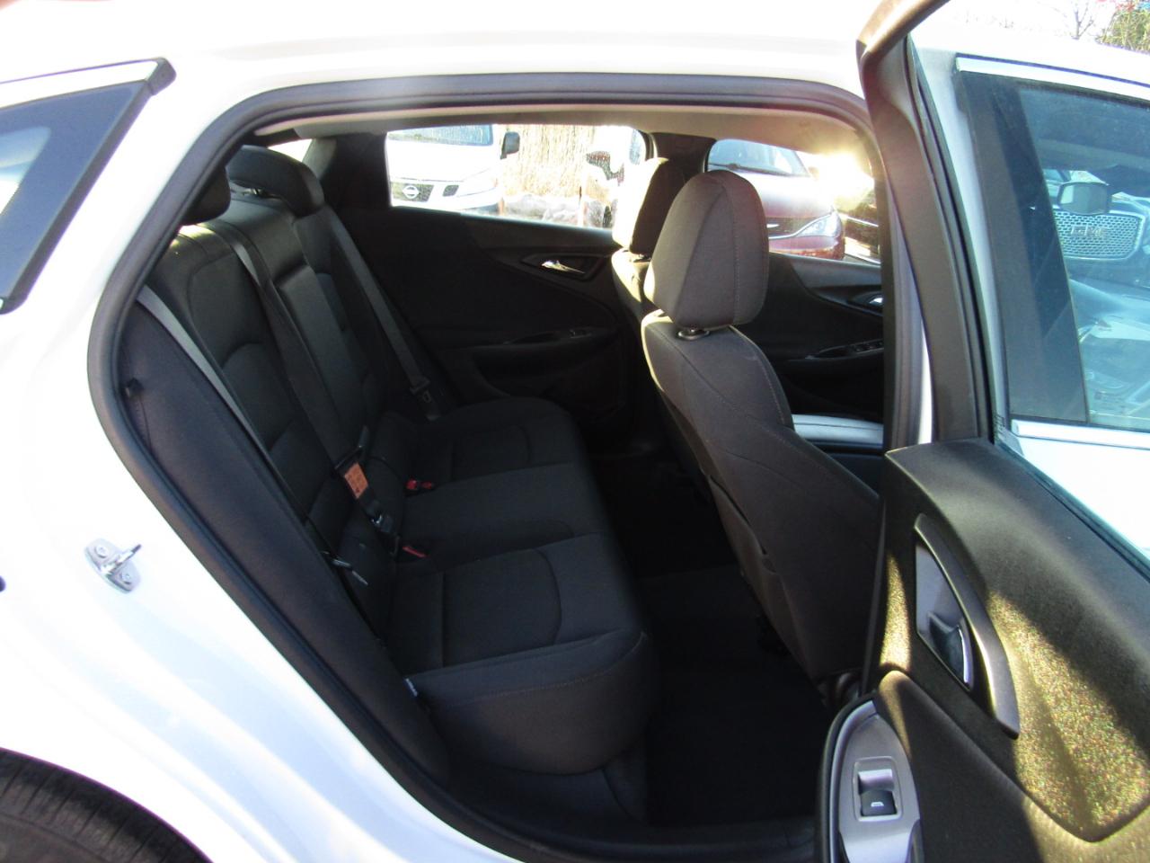 Chevrolet Malibu  2023