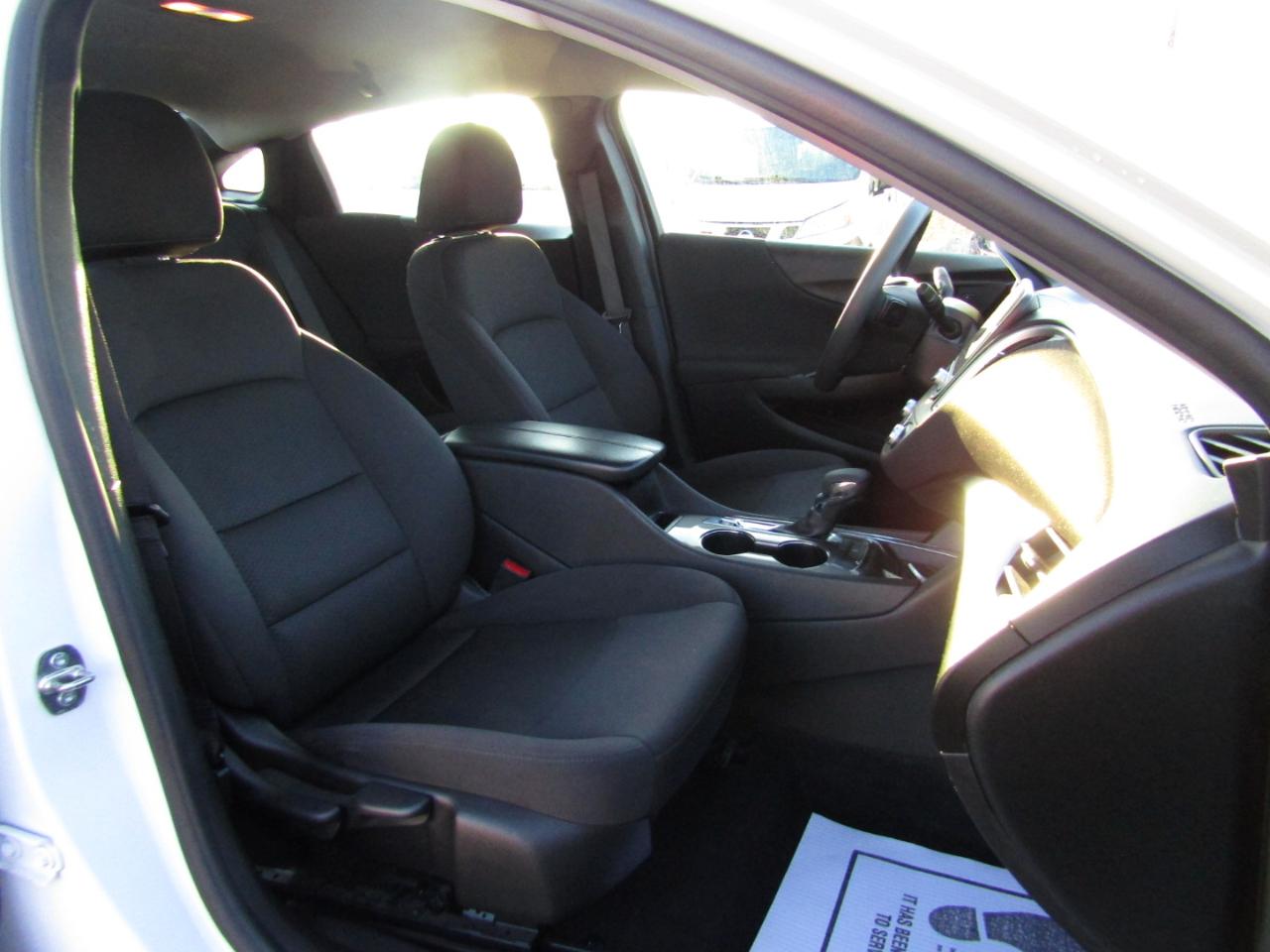 Chevrolet Malibu  2023