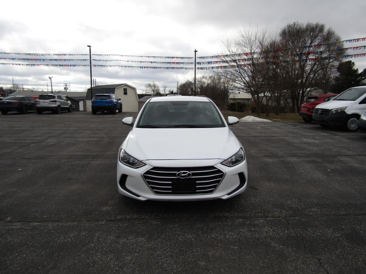Hyundai Elantra Value Edition 6A 2017