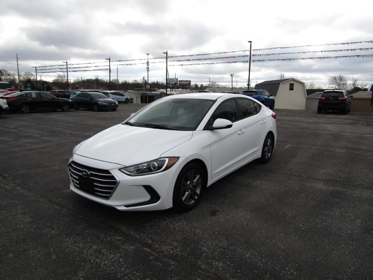 Hyundai Elantra Value Edition 6A 2017