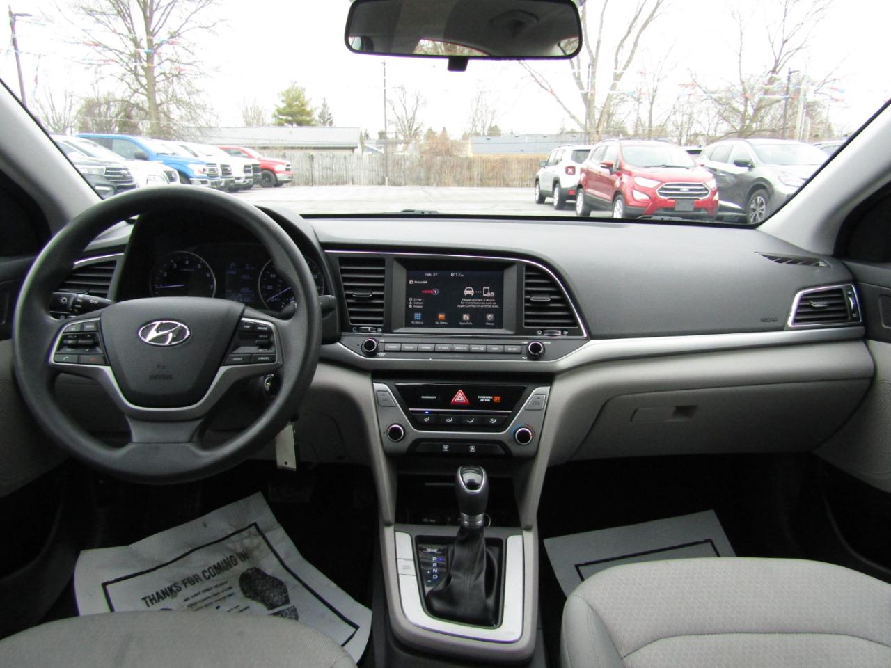 Hyundai Elantra Value Edition 6A 2017