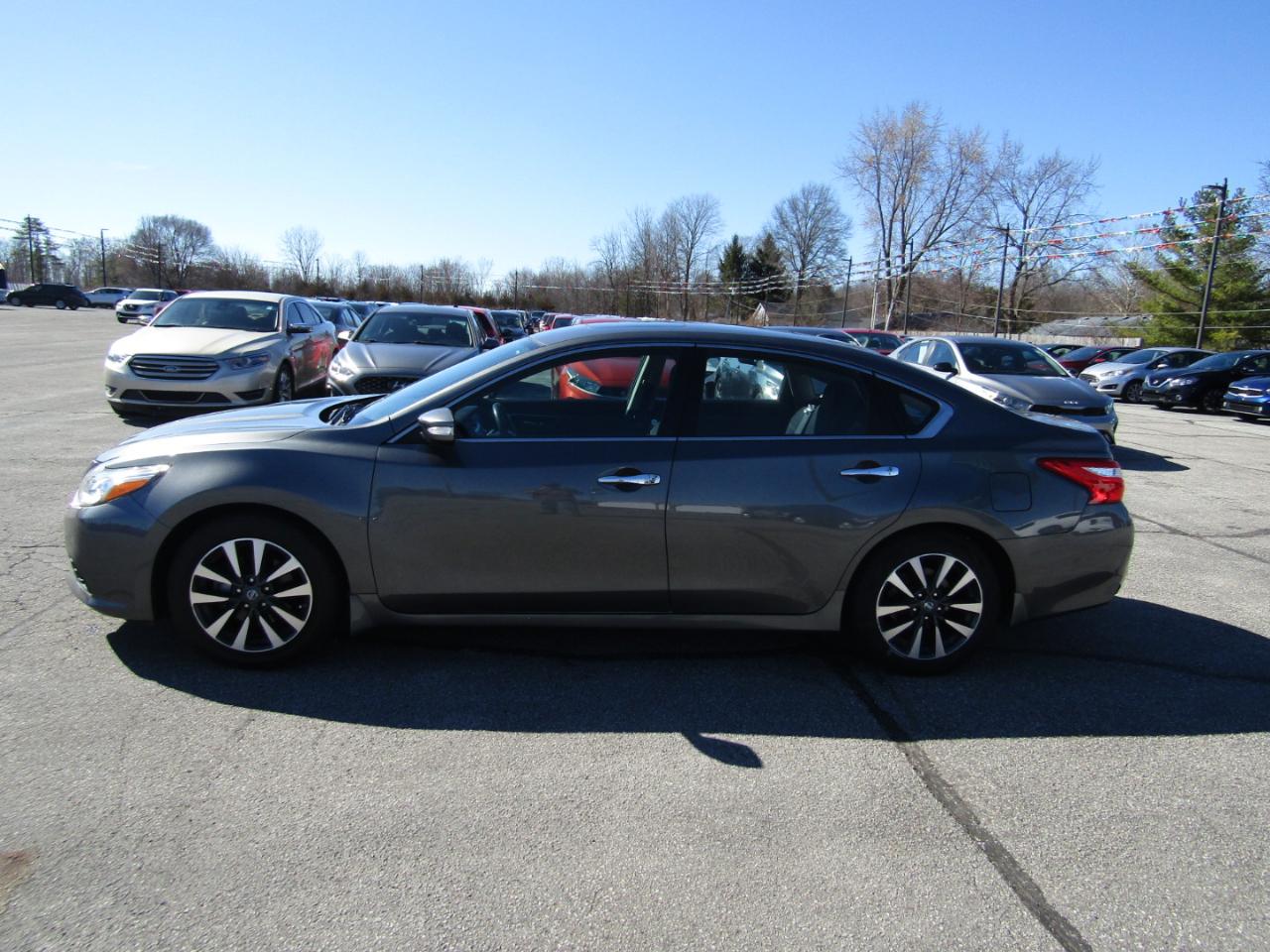 Nissan Altima 2.5 SV 2017