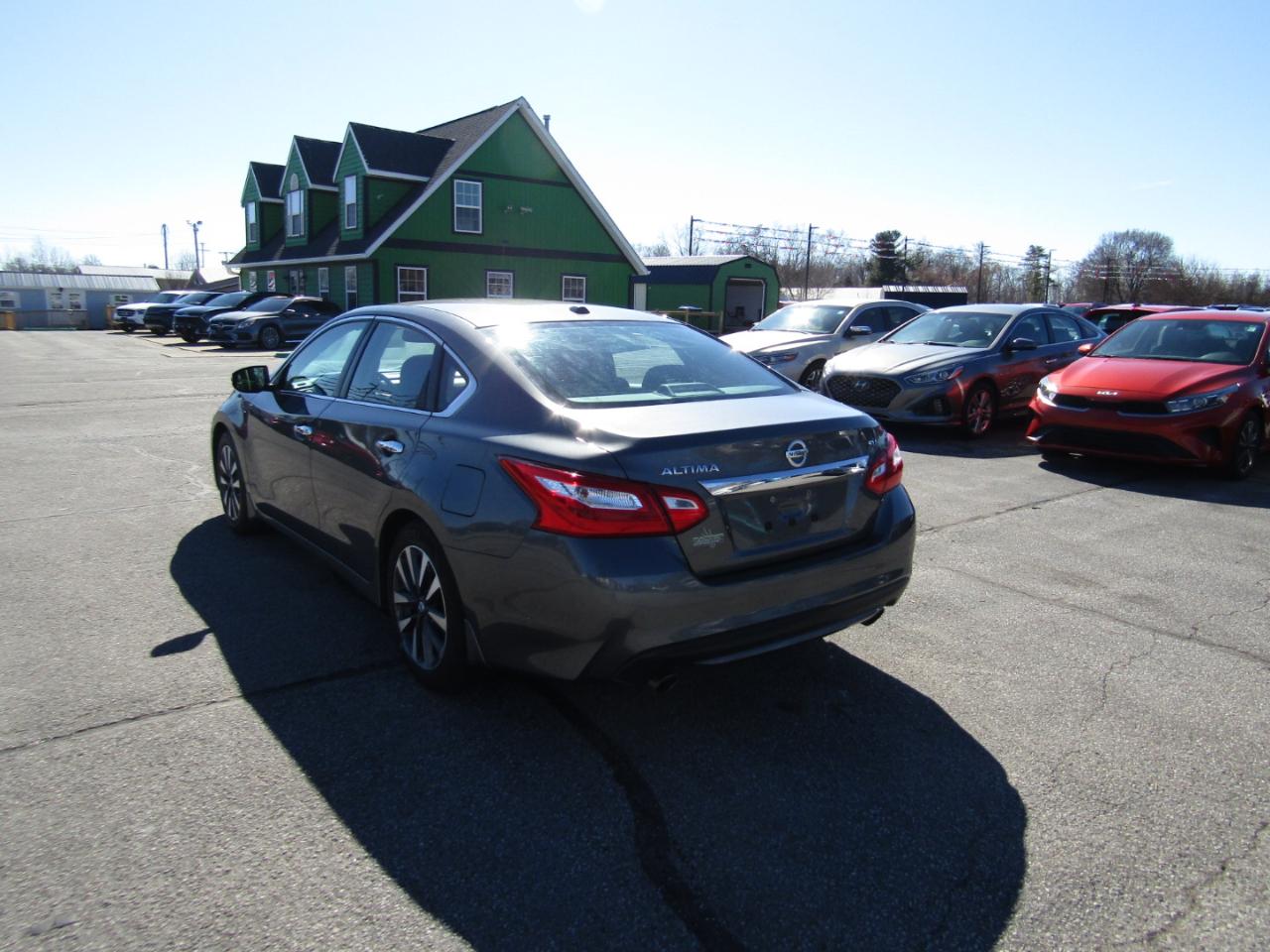 Nissan Altima 2.5 SV 2017