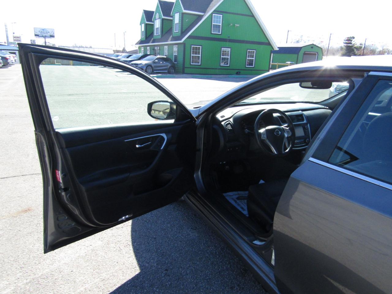 Nissan Altima 2.5 SV 2017