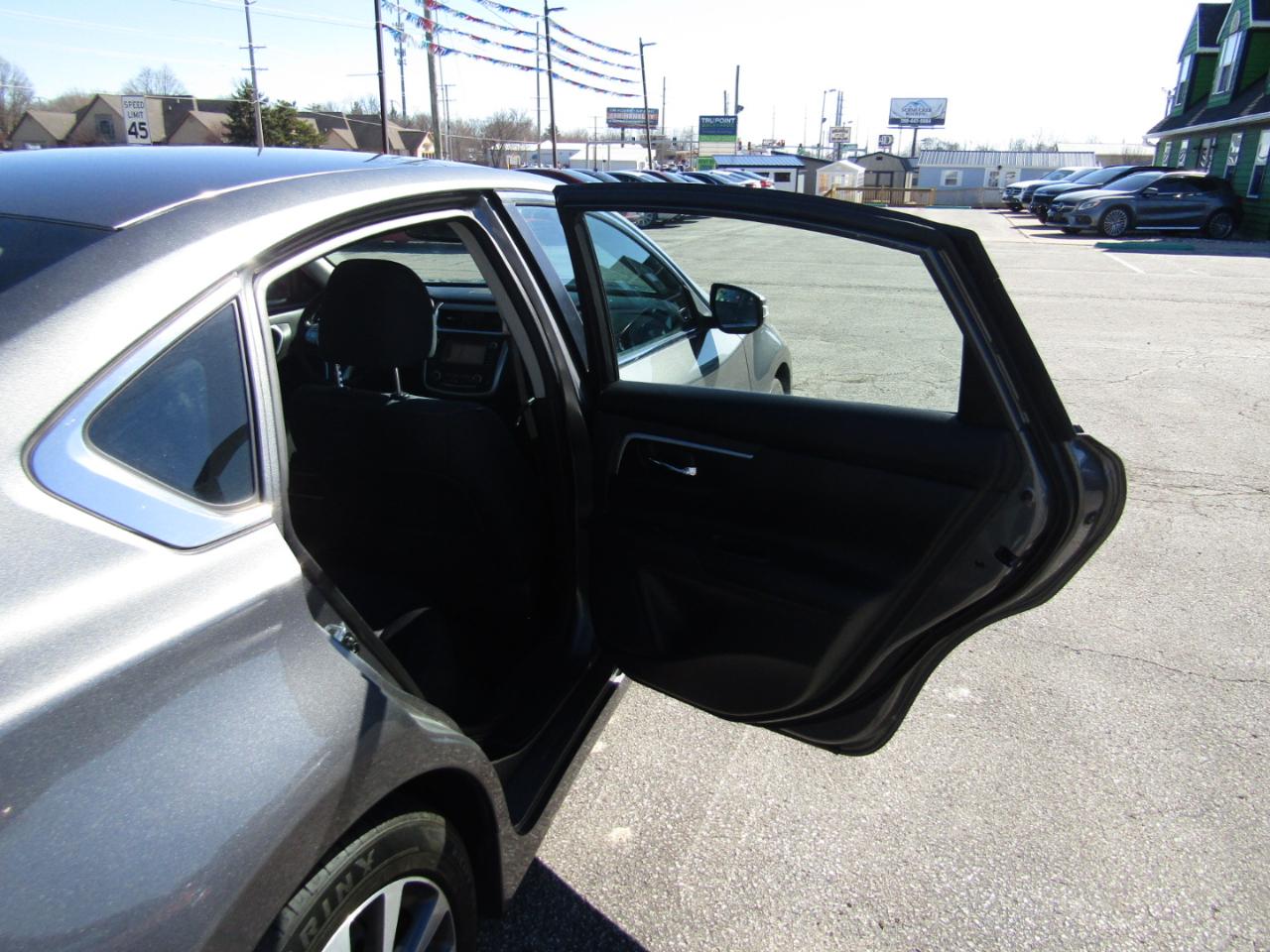 Nissan Altima 2.5 SV 2017