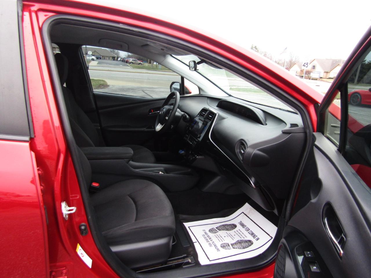 Toyota Prius Four 2017