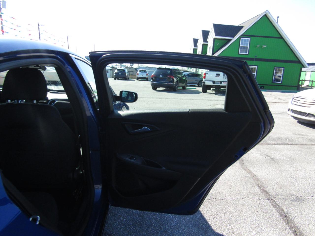 Chevrolet Malibu  2023