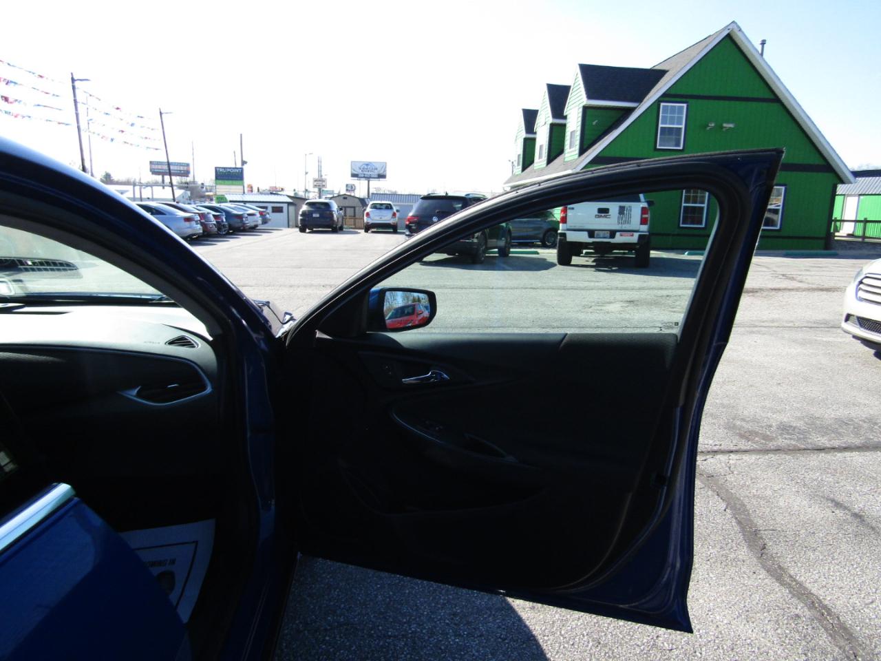 Chevrolet Malibu  2023