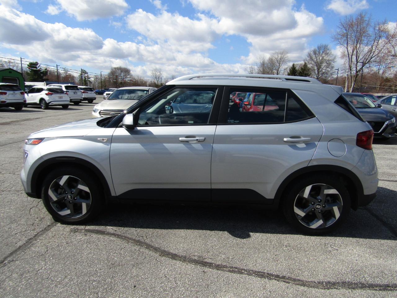 Hyundai Venue SEL 2021