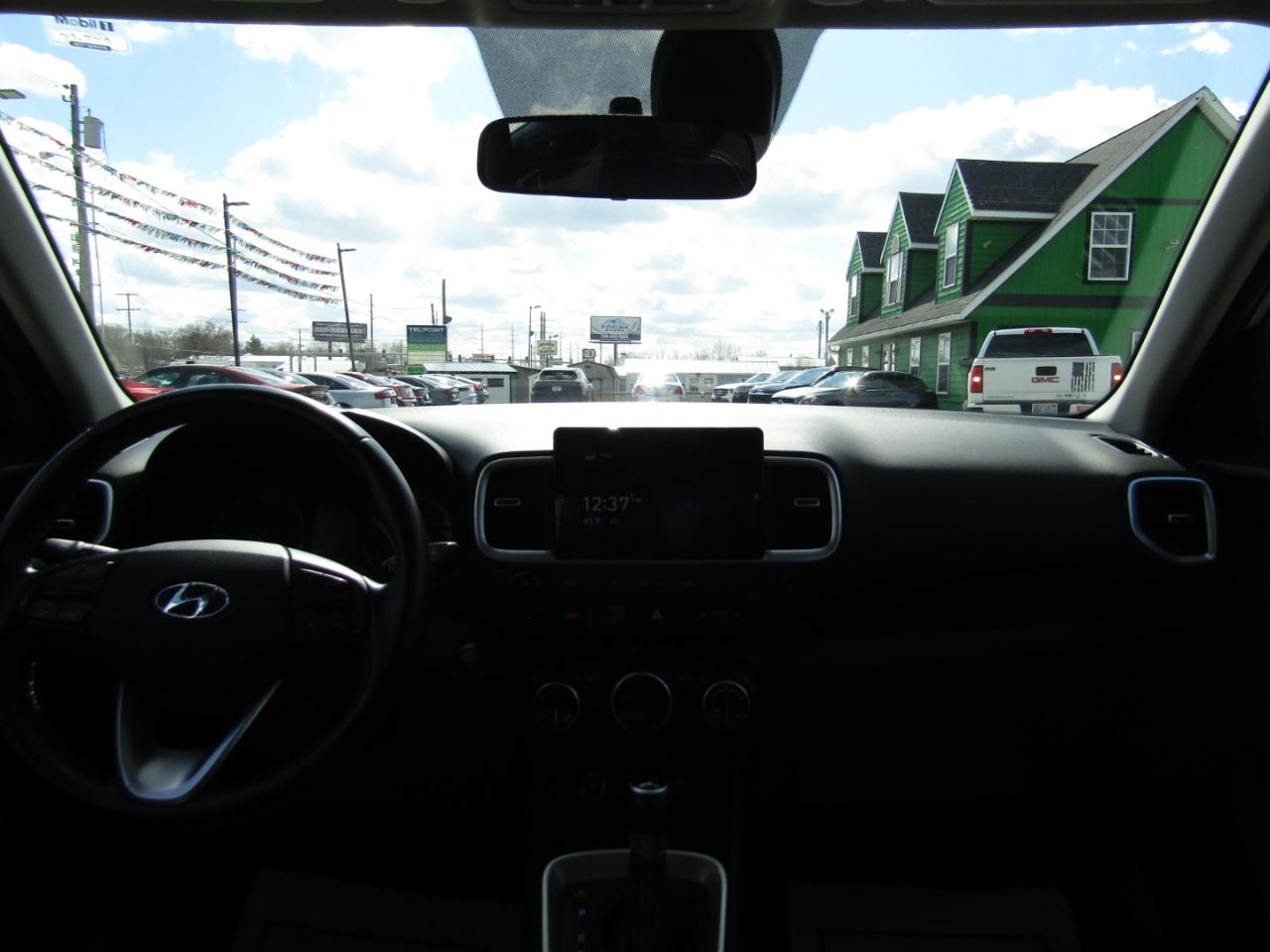 Hyundai Venue SEL 2021