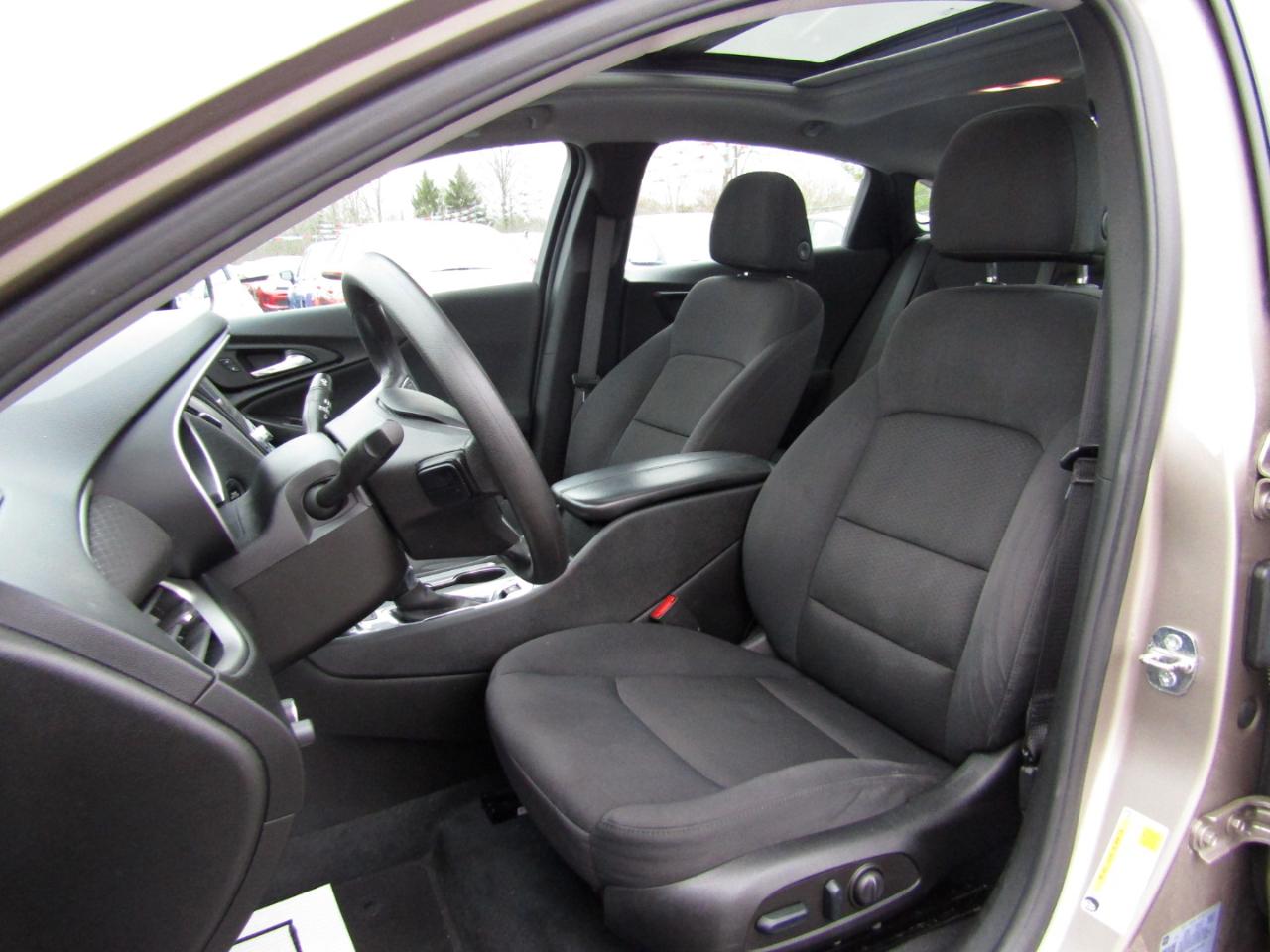 Chevrolet Malibu  2022