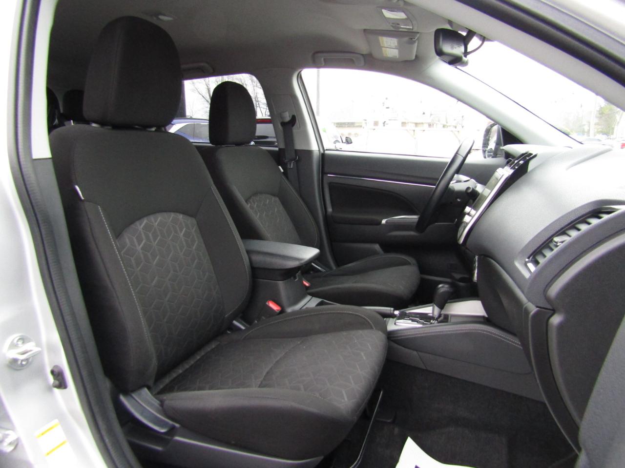 Mitsubishi Outlander Sport 2.0 ES AWD 2021