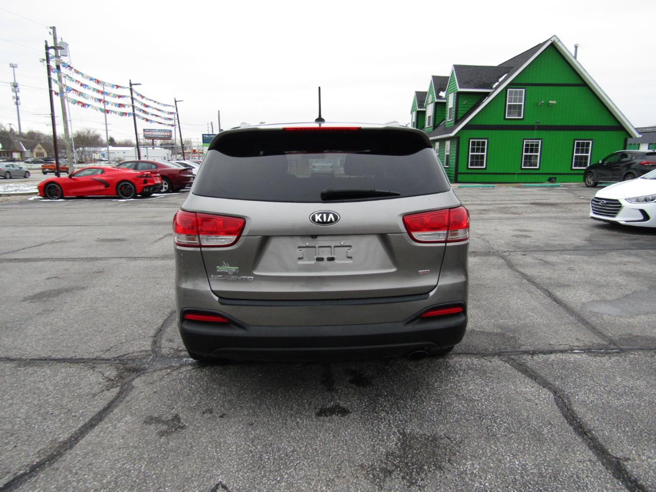 Kia Sorento LX 2WD 2016