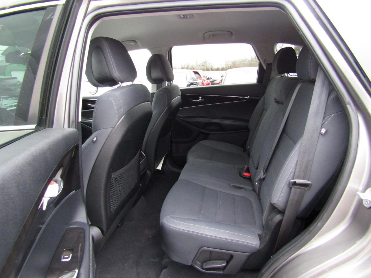 Kia Sorento LX 2WD 2016