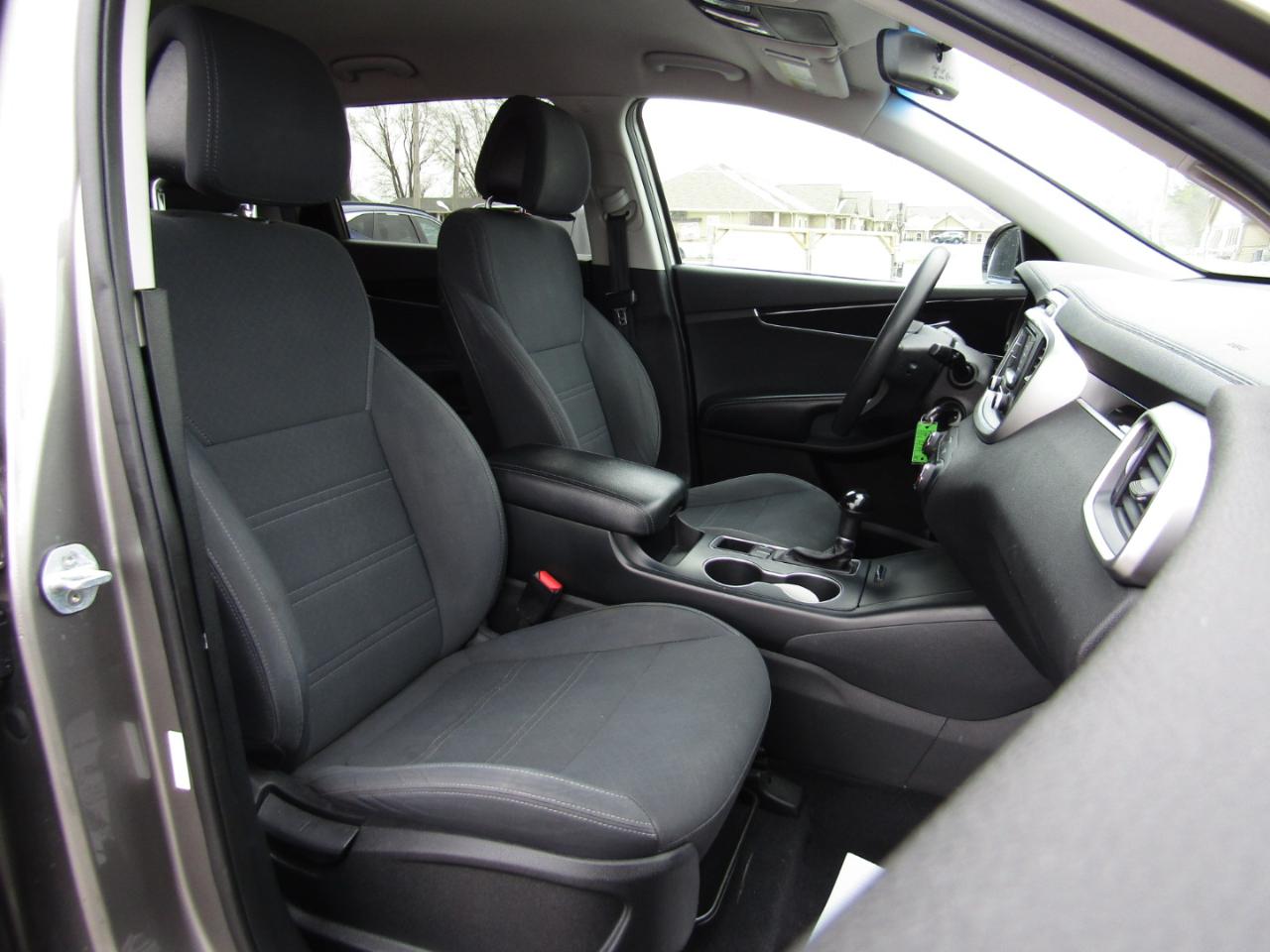 Kia Sorento LX 2WD 2016