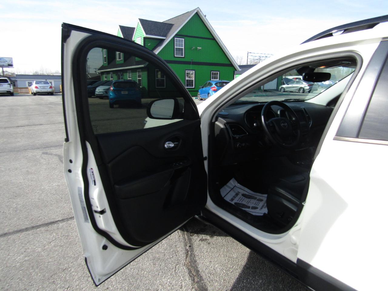 Jeep Cherokee Latitude Plus 4WD 2019