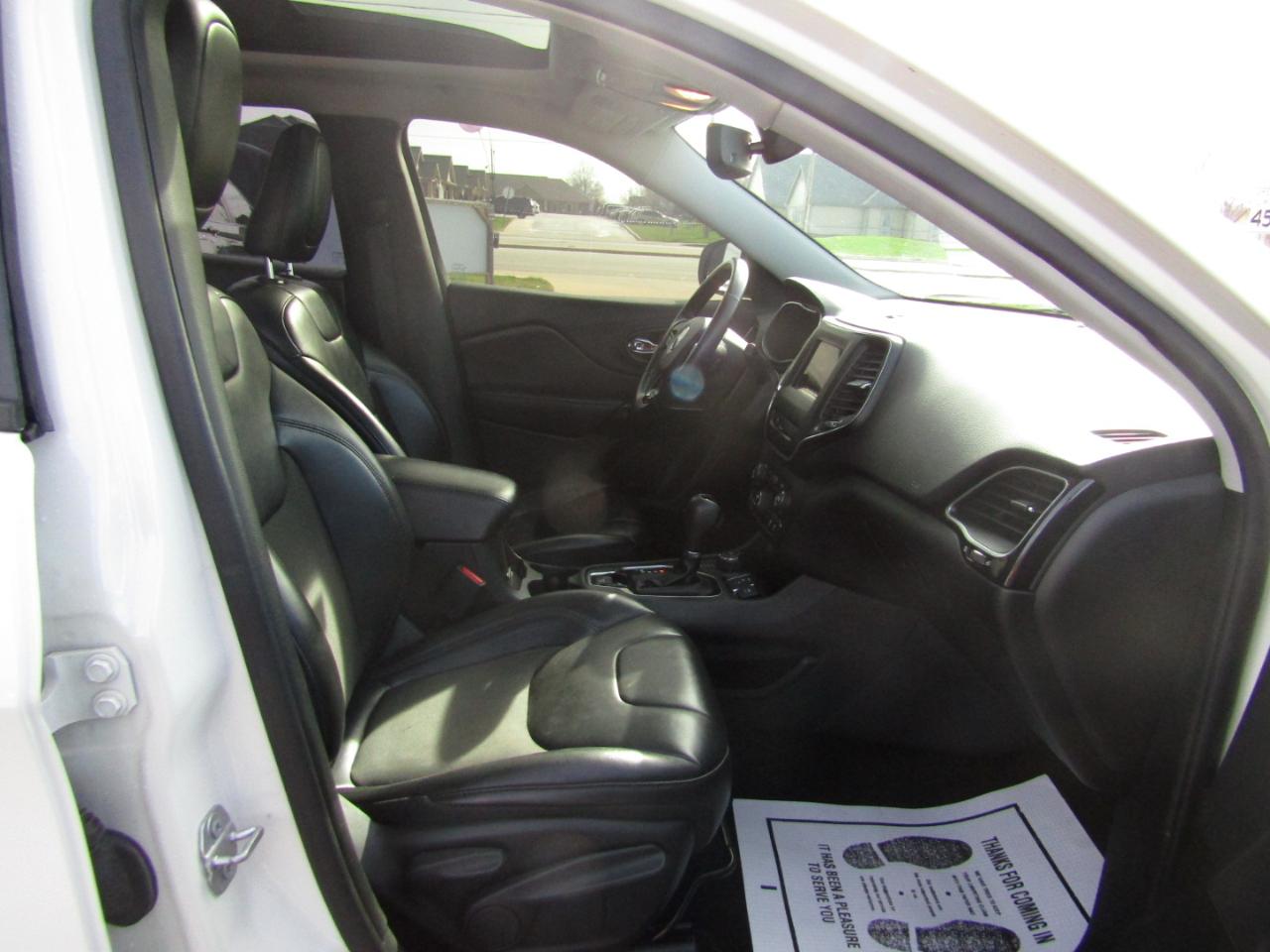 Jeep Cherokee Latitude Plus 4WD 2019