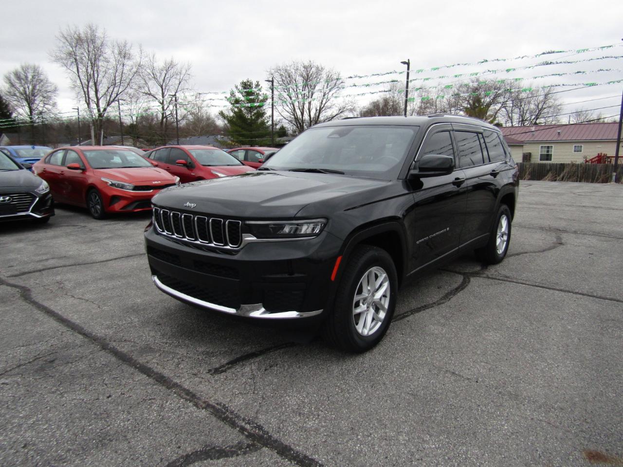 Jeep Grand Cherokee L Laredo 4WD 2022