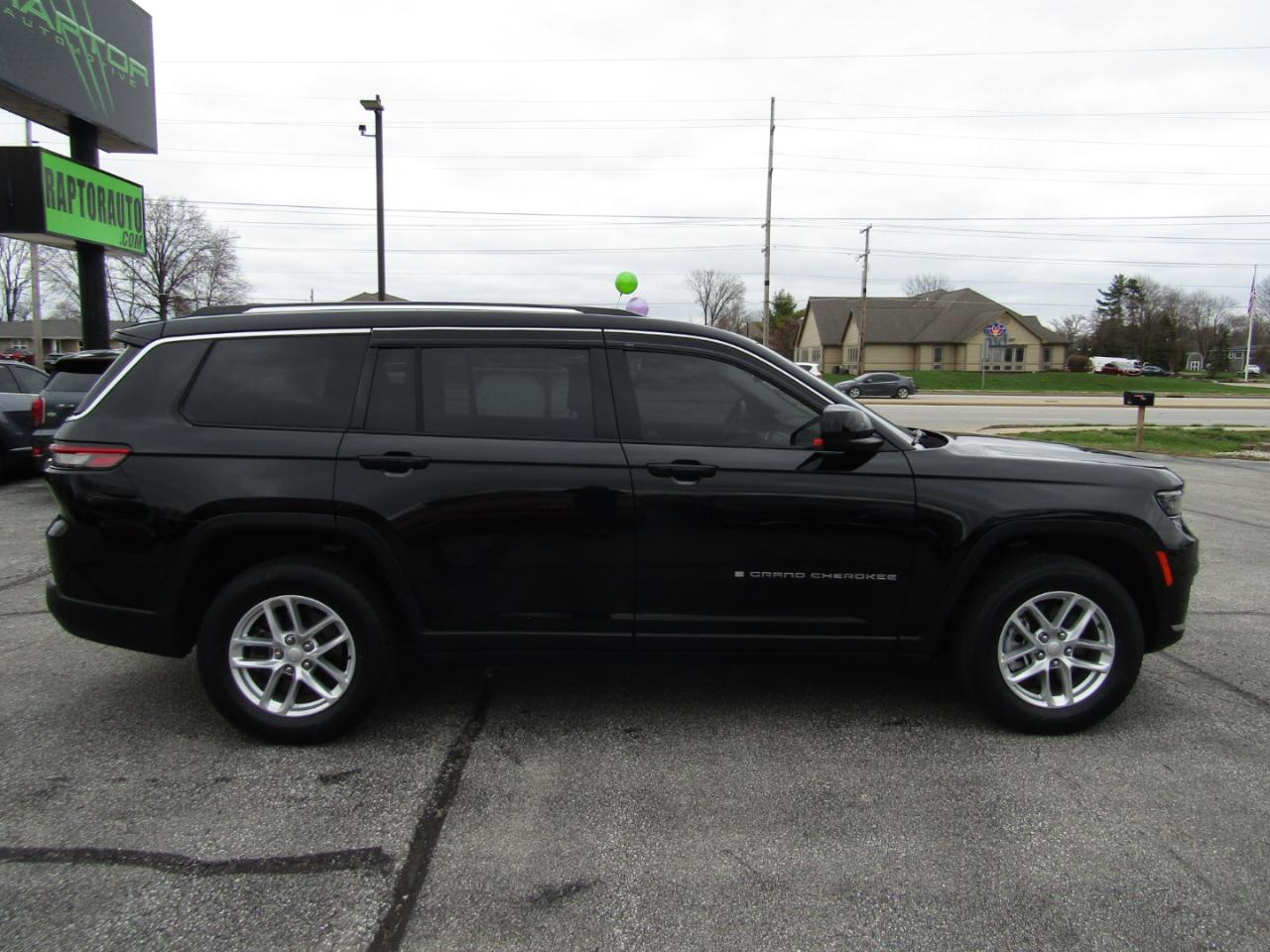 Jeep Grand Cherokee L Laredo 4WD 2022