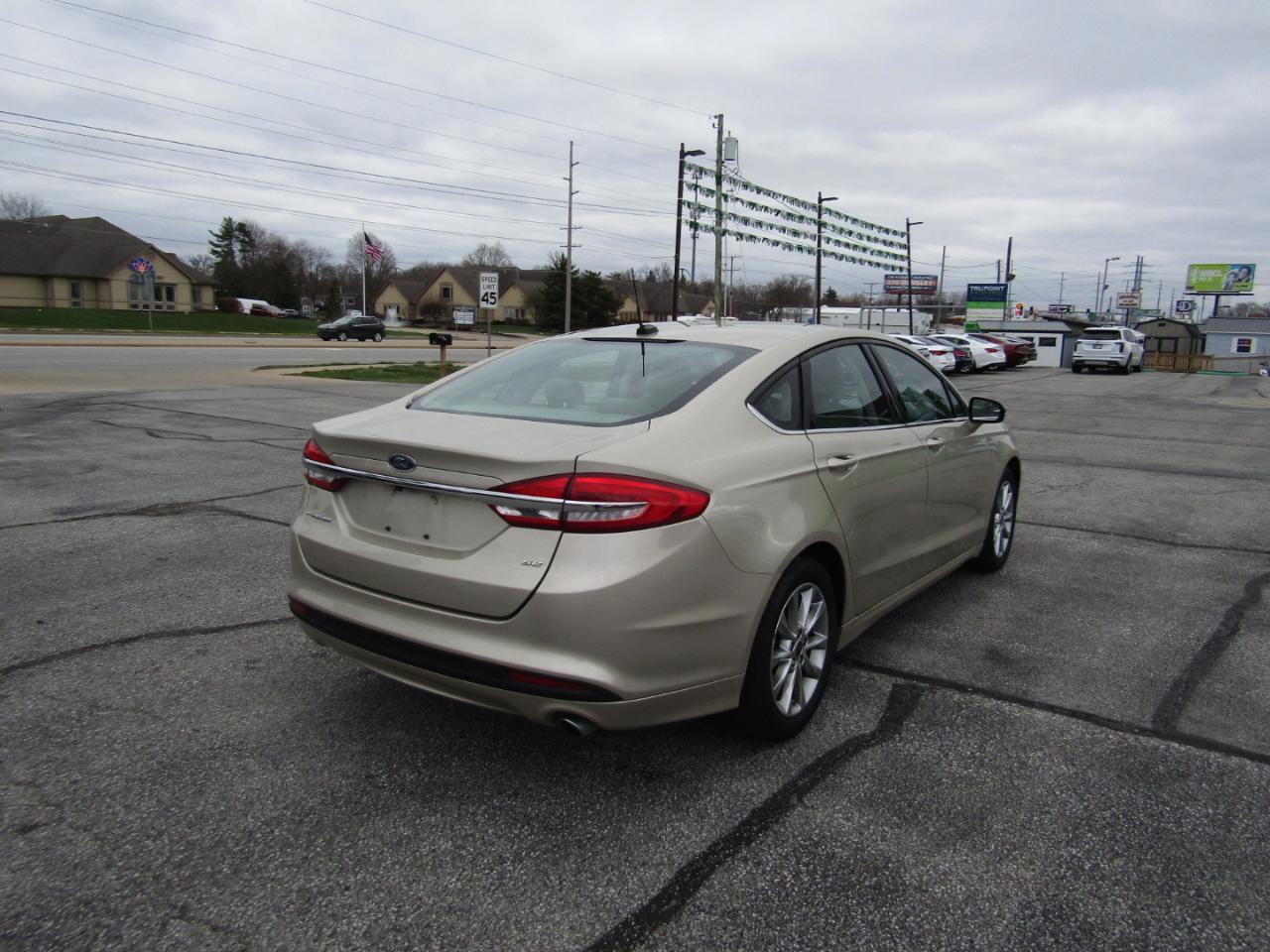 View vehicle photo 7