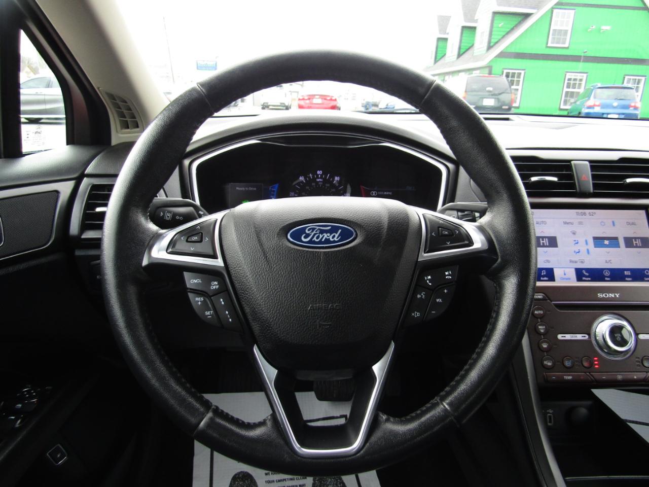 Ford Fusion Energi Titanium 2020