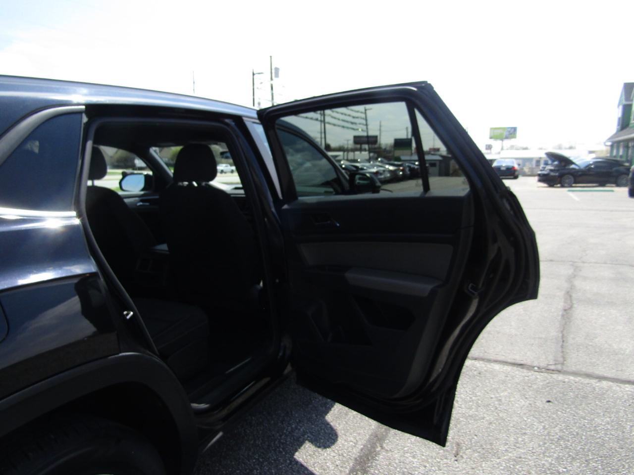 Volkswagen Atlas Cross Sport S 4MOTION 2021