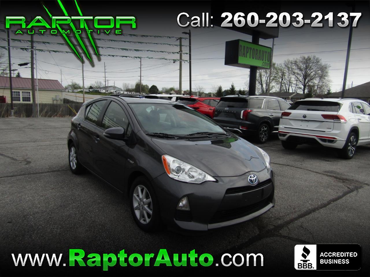 2013 Toyota Prius c Three