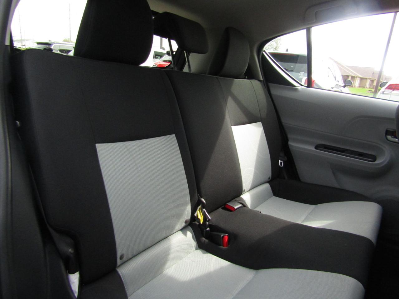 Toyota Prius c Three 2013