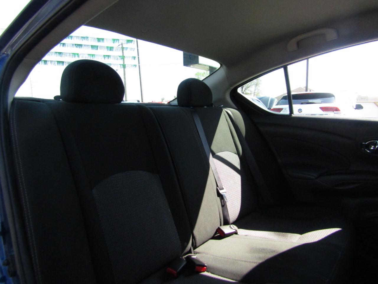 Nissan Versa 1.6 S 5M 2019