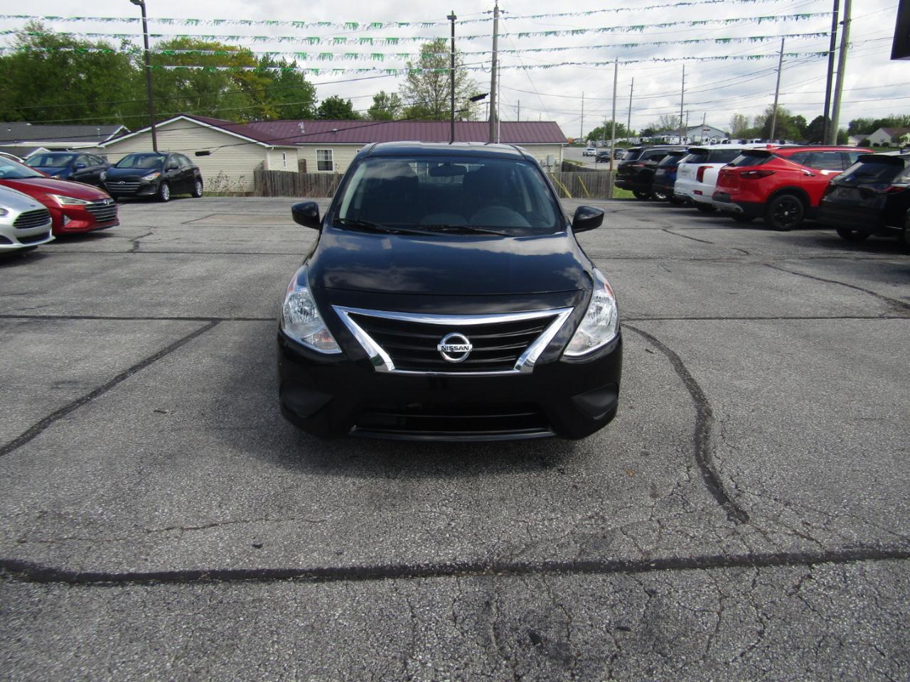 Nissan Versa S 2019
