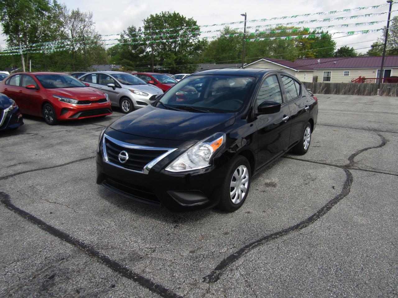 Nissan Versa S 2019