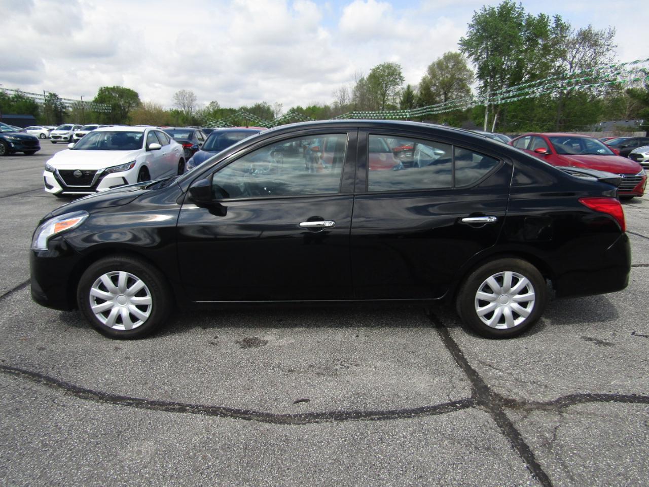 Nissan Versa S 2019