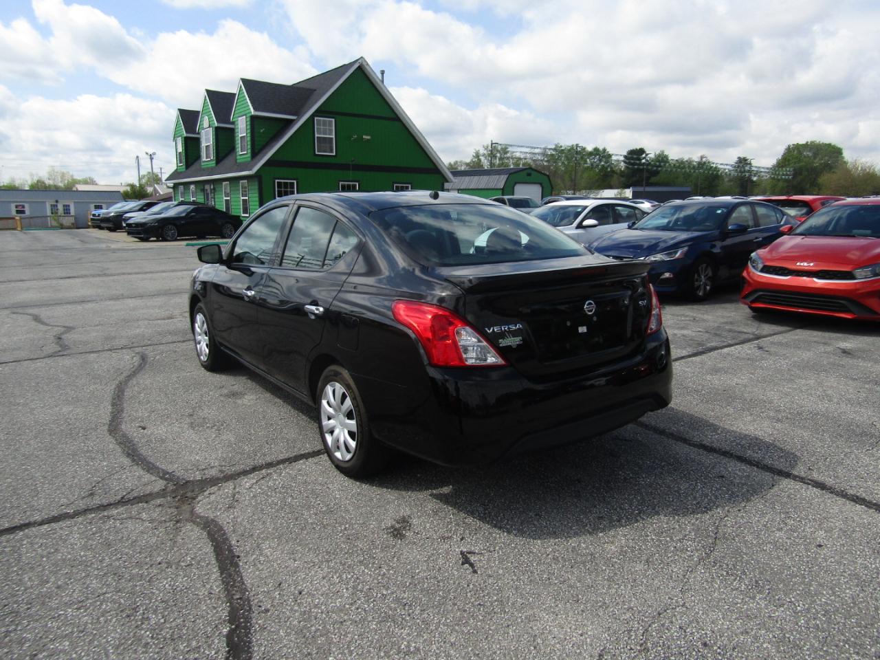 Nissan Versa S 2019