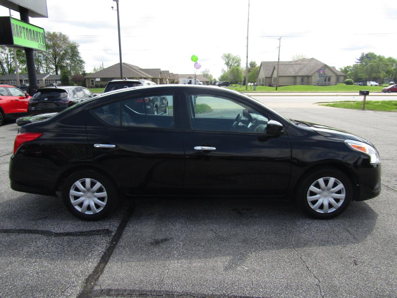 Nissan Versa S 2019
