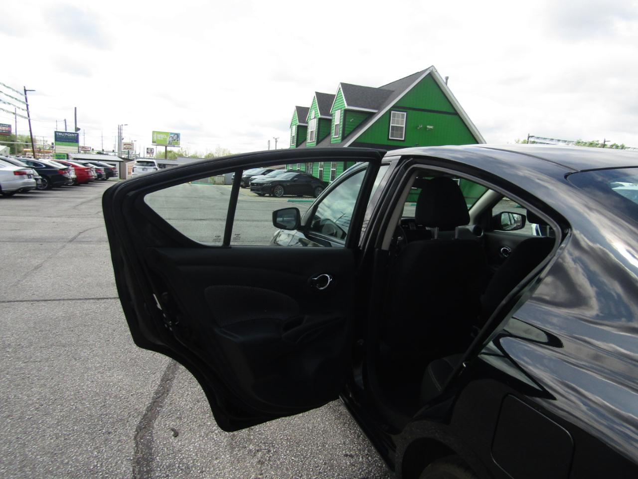 Nissan Versa S 2019