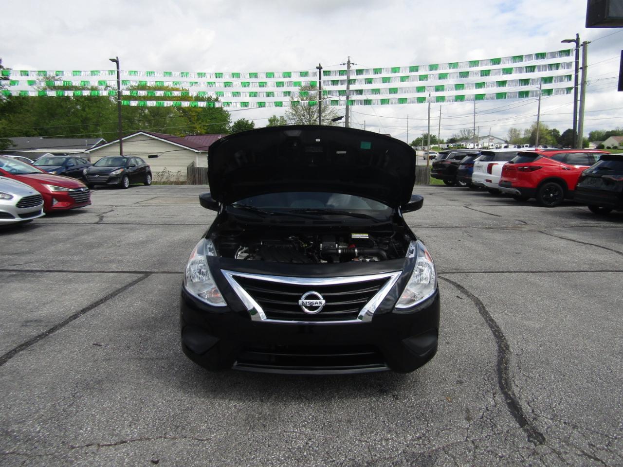 Nissan Versa S 2019