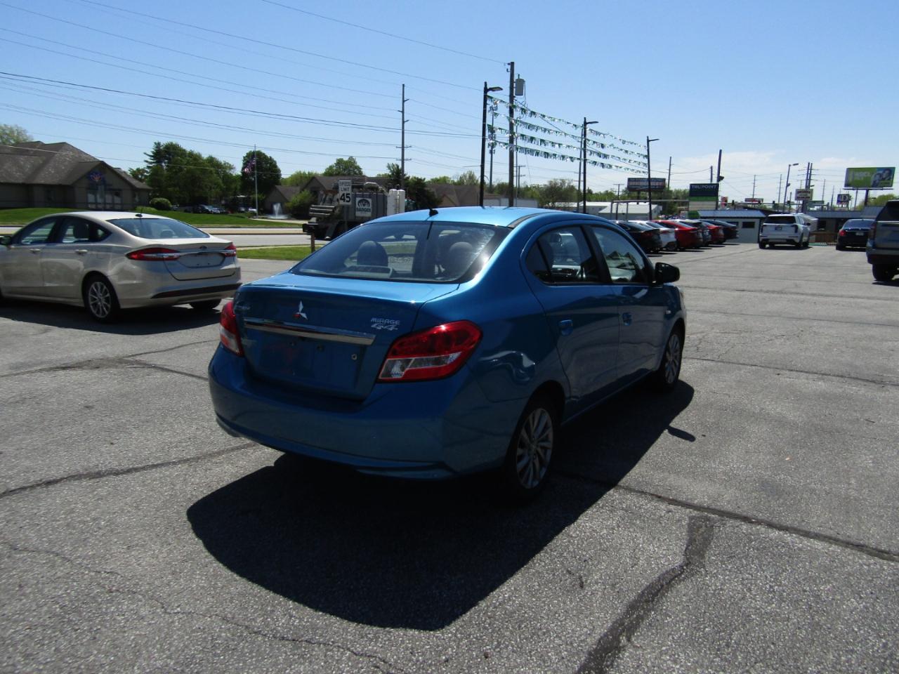 Mitsubishi Mirage G4 ES 2018