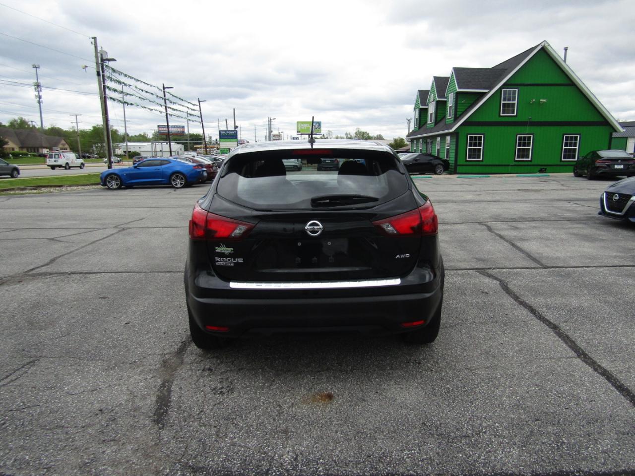 Nissan Rogue Sport S AWD 2018