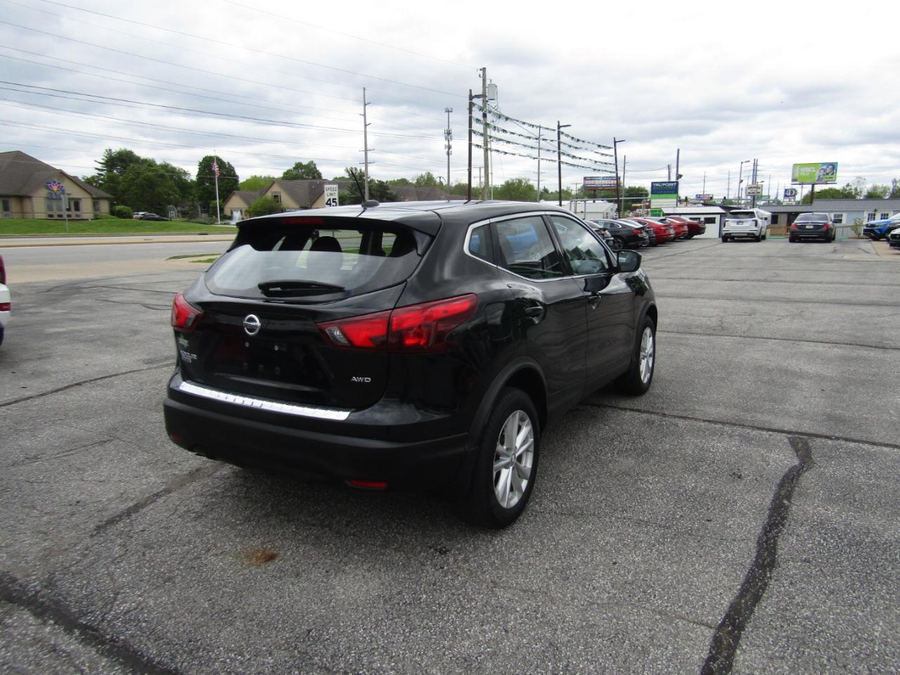 Nissan Rogue Sport S AWD 2018