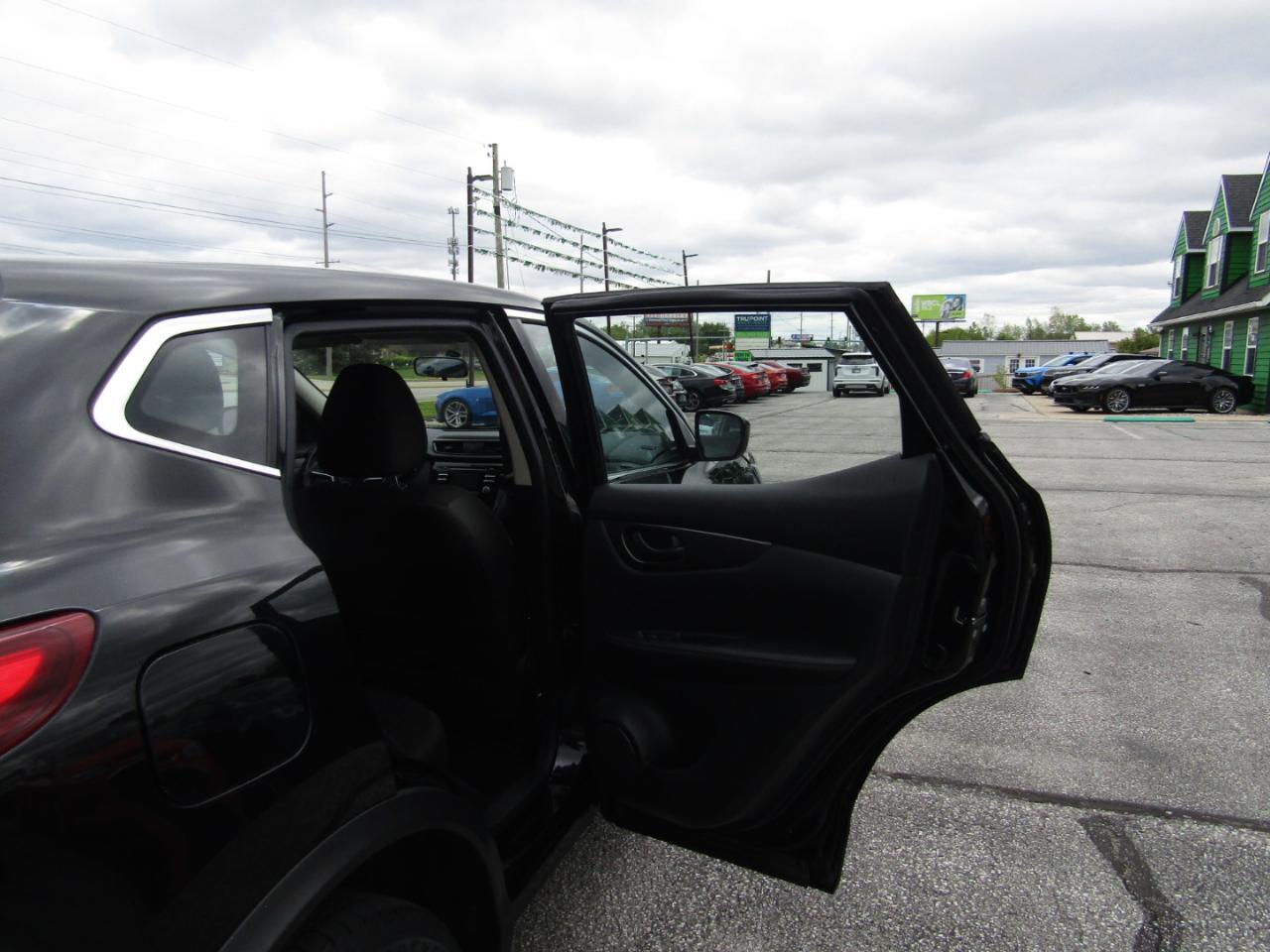 Nissan Rogue Sport S AWD 2018