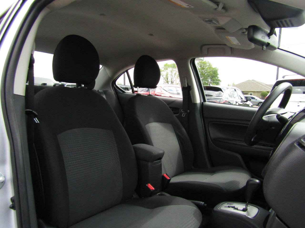 Mitsubishi Mirage G4 ES 2022