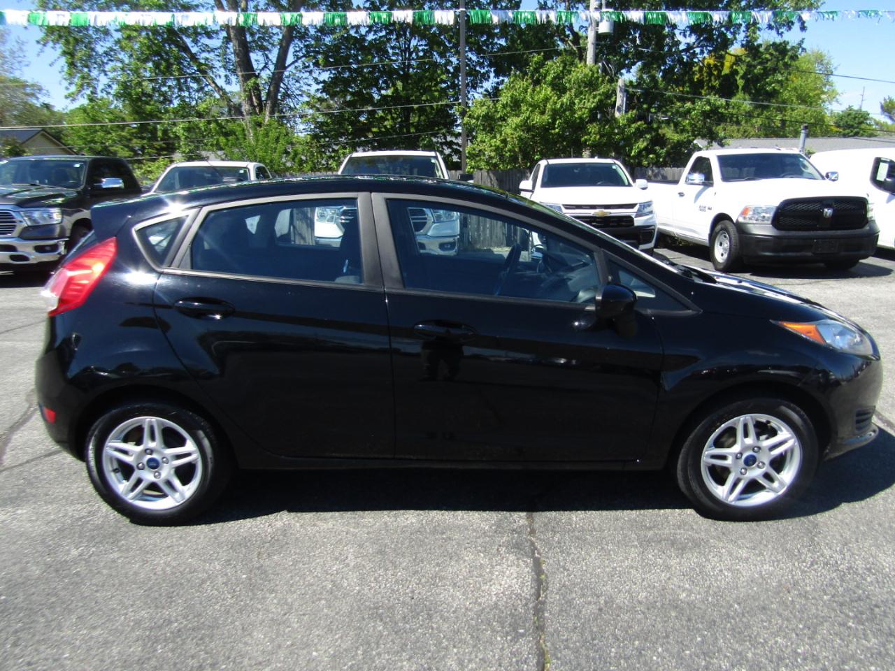 Ford Fiesta SE Hatchback 2017