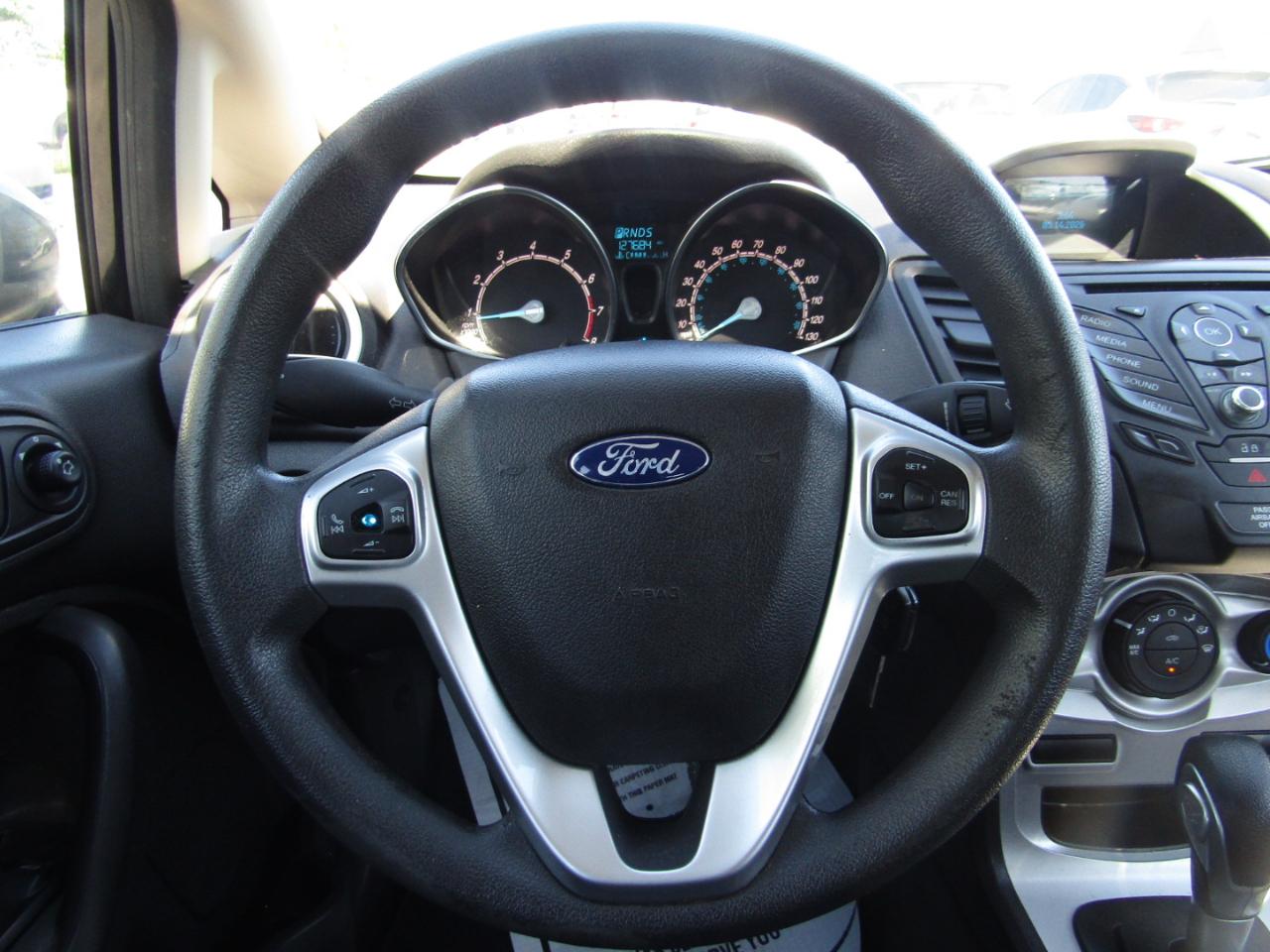 Ford Fiesta SE Hatchback 2017