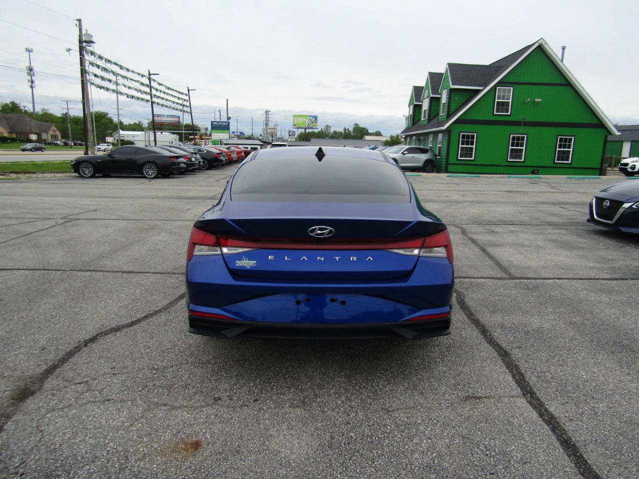 Hyundai Elantra SEL 2023