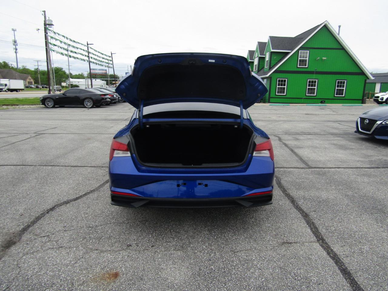 Hyundai Elantra SEL 2023