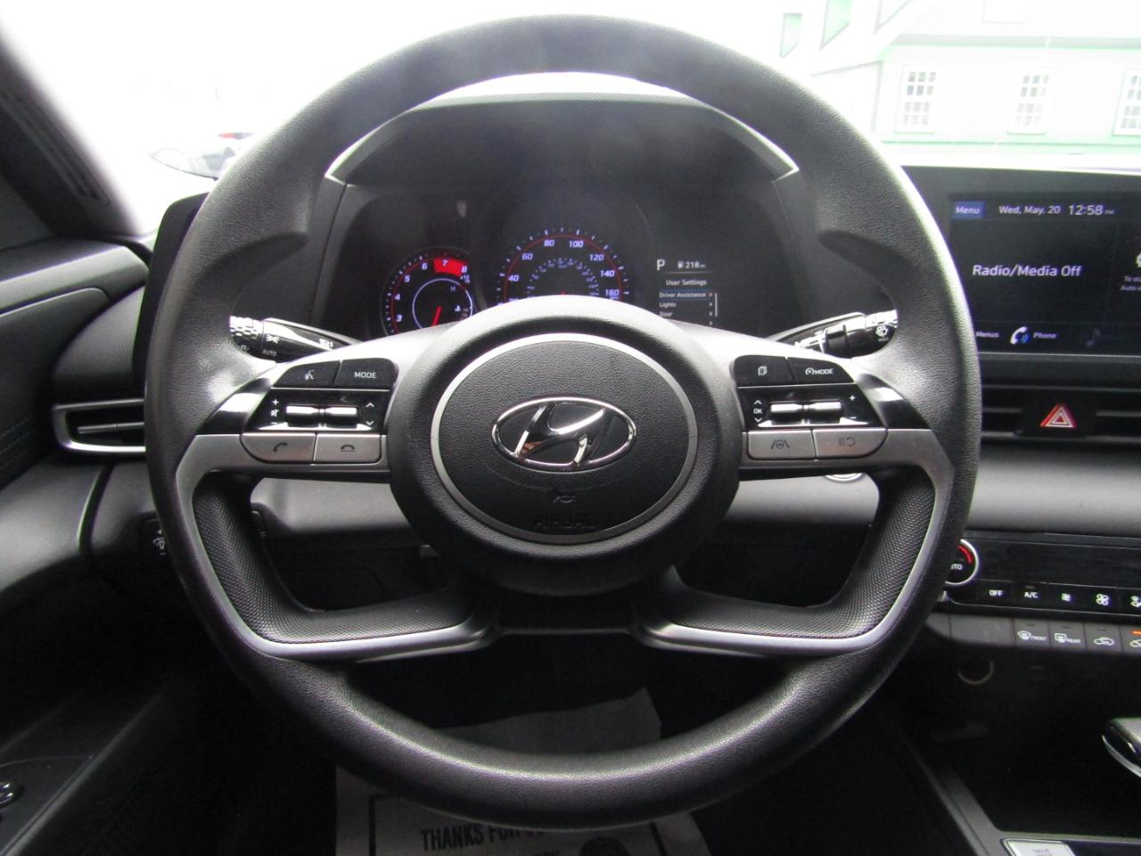 Hyundai Elantra SEL 2023